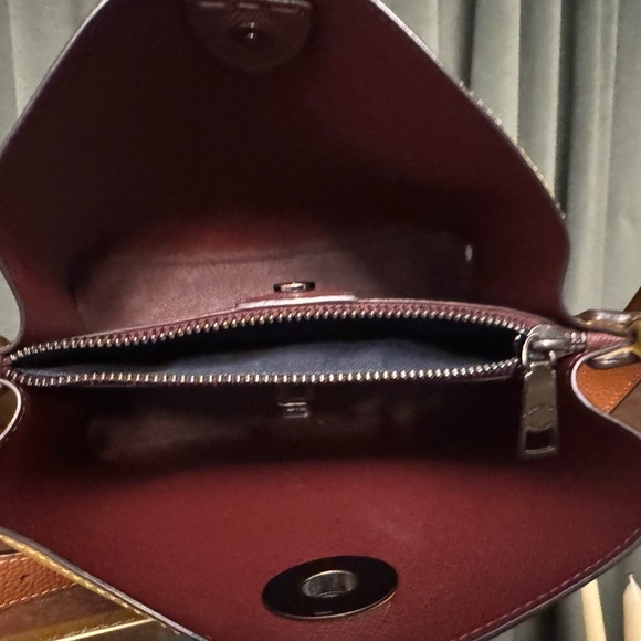 Coach Willow Bucket Bag - Picture 5 of 9